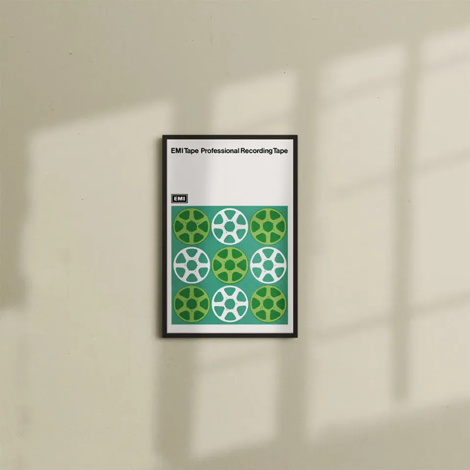 EMI Tape poster encadré vert 12x16 papier mat